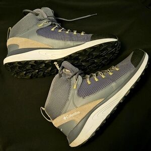 Columbia TRAILSTORM Mid Water Prooof Boots Men's 10.5